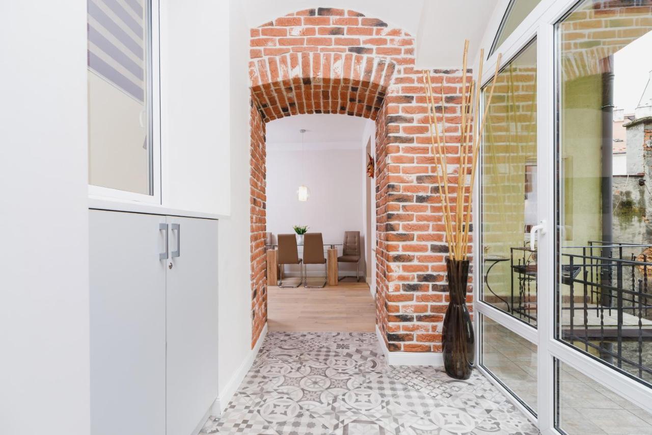 Modern Apartment Lubicz Krakow By Noclegi Renters Buitenkant foto